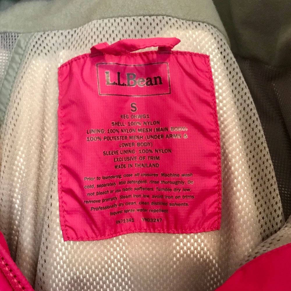 L.L. Bean Rain Jacket with Gore-Tex - Picture 4 of 6